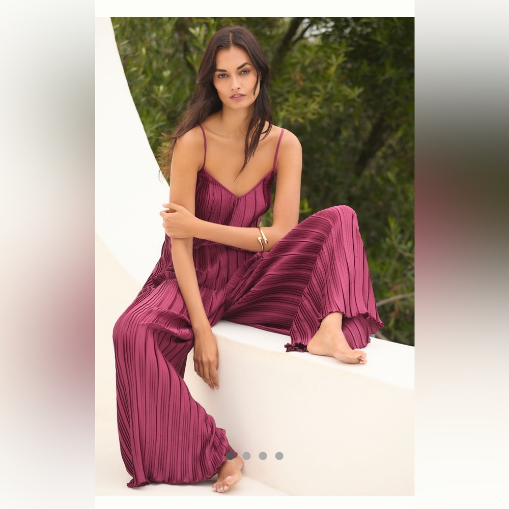 Anthropologie Sleeveless Plissé Jumpsuit - NWT 🔥